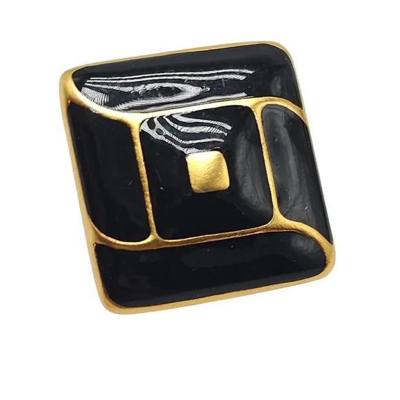 Black Enamel 1980s Runway Square Clip on Earrings Gold Tone Vintage - Picture 2 of 5